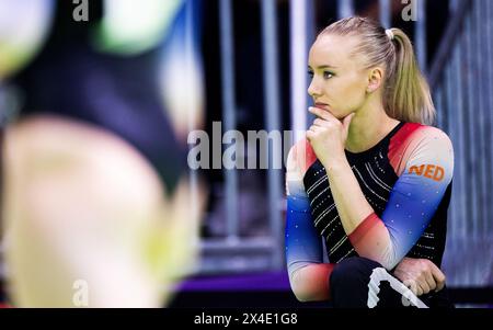 RIMINI - Lieke Wevers en action lors des qualifications aux Championnats d'Europe de gymnastique. ANP IRIS VAN DEN BROEK Banque D'Images