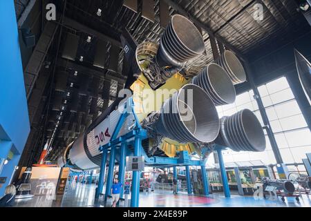 Moteurs Saturn V F-1. Davidson Center for Space exploration : Saturn V Hall, U.S. Space and Rocket Center, Huntsville, Alabama. Banque D'Images