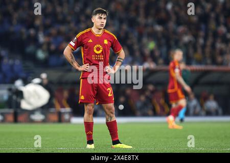 Naples, Italie. 02 mai 2024. Paulo Dybala de Roma réagit lors de l'UEFA Europa League, demi-finale, match de football de 1ère manche entre AS Roma et Bayer Leverkusen le 2 mai 2024 au Stadio Olimpico à Rome, Italie - photo Federico Proietti/DPPI crédit : DPPI Media/Alamy Live News Banque D'Images