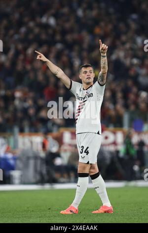 Naples, Italie. 02 mai 2024. Granit Xhaka de Leverkusen gestes lors de l'UEFA Europa League, demi-finales, match de 1ère manche entre AS Roma et Bayer Leverkusen le 2 mai 2024 au Stadio Olimpico à Rome, Italie - photo Federico Proietti/DPPI crédit : DPPI Media/Alamy Live News Banque D'Images