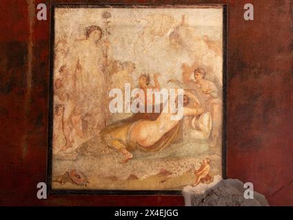 Art romain - Pompéi fresque peinture de la Maison des Vettii (Casa Vettii) ; ruines romaines, Pompéi Italie ; site du patrimoine mondial de l'UNESCO. Banque D'Images