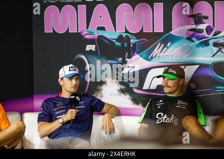 Miami, Etats-Unis. 02 mai 2024. SARGEANT Logan (usa), Williams Racing FW46, portrait lors du Grand Prix de formule 1 Crypto.com de Miami 2024, 6ème manche du Championnat du monde de formule 1 2024 du 3 au 5 mai 2024 sur l'Autodrome international de Miami, à Miami, États-Unis d'Amérique - photo DPPI crédit : DPPI Media/Alamy Live News Banque D'Images