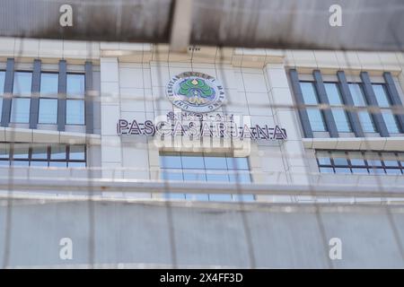 Signe de l'école de troisième cycle de l'Université d'État de Malang dans un bâtiment Banque D'Images