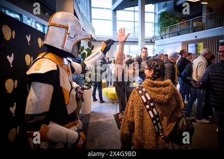 LA HAYE - fans de Star Wars dans une chaîne de cinéma. Un marathon de 24 heures aura lieu dans divers cinémas avec les neuf parties officielles de la série Star Wars. ANP PHIL NIJHUIS pays-bas Out - belgique Out Banque D'Images