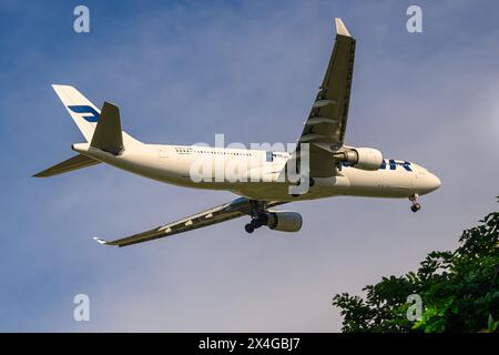 Finnair, Airbus A330-300, OH-LTR, en approche finale de l'aéroport Changi de Singapour Banque D'Images