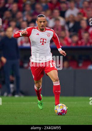 Leroy SANE, FCB 10 dans le match demi-finale FC BAYERN MUENCHEN - REAL MADRID 2-2 de football UEFA Champions League dans la saison 2023/2024 à Munich, le 30 avril 2024. Halbfinale,, FCB, München © Peter Schatz / Alamy Live News Banque D'Images