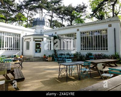 Pavillon tunisien, aujourd'hui la belle Gabrielle - cantine du jardin, petit restaurant et salon de thé situé dans le jardin Agronomique tropical, Paris, FR. Banque D'Images