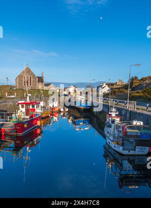 Northbay Harbour sur l'île des Hébrides extérieures de Barra, Écosse Banque D'Images
