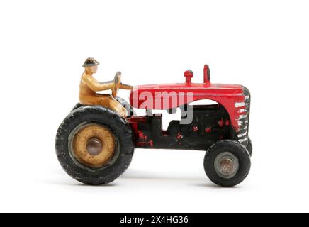 Modèle de boîte d'allumettes de tracteur agricole traditionnel Banque D'Images