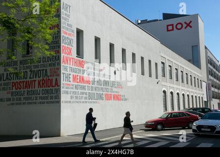 Centre DOX de Prague pour l'art contemporain Banque D'Images