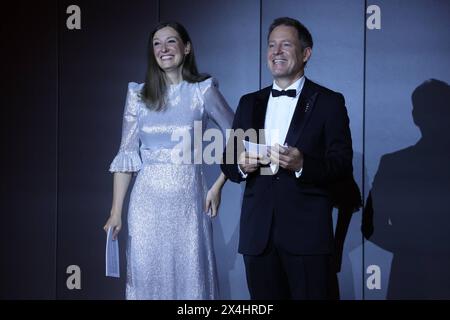 Deutscher Filmpreis 2024 Alexandra Maria Lara und Florian Gallenberger BEI der Verleihung der Lola - Deutscher Filmpreis 2024 im Theater am Potsdamer Platz à Berlin 03.05.2024 *** Prix du film allemand 2024 Alexandra Maria Lara et Florian Gallenberger lors de la cérémonie du Prix du film allemand Lola 2024 au Theater am Potsdamer Platz à Berlin 03 05 2024 Copyright : xEventpressx Banque D'Images