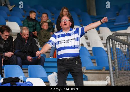 Doetinchem, pays-Bas. 03 mai 2024. DOETINCHEM, PAYS-BAS - 3 MAI : de Graafschap supporter lors du match néerlandais Keukenkampioendivisie entre de Graafschap et Jong FC Utrecht au Stadion de Vijverberg le 3 mai 2024 à Doetinchem, pays-Bas (photo de Ben Gal/Orange Pictures) crédit : Orange pics BV/Alamy Live News Banque D'Images