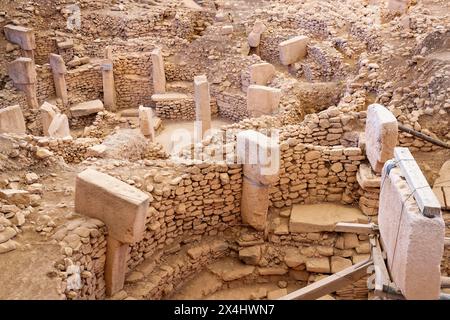 Gobekli Tepe site archéologique néolithique datant de 10 millénium av. J.-C., grandes structures circulaires avec des piliers de pierre massifs, Potbelly Hill Banque D'Images