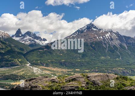 Cerro Castillo, Carretera Austral, Villa Cerro Castillo, Rio Ibanez, Aysen, Chili Banque D'Images