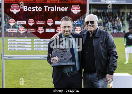 Dordrecht, pays-Bas. 03 mai 2024. DORDRECHT - 03-05-2024. Stade M-scores. Keuken Kampioen Divisie, KKD. FC Dordrecht - Willem II. Dordrecht entraîneur Michele Santoni meilleur entraîneur 4ème période crédit : Pro Shots/Alamy Live News Banque D'Images