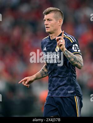 Toni Kroos Real Madrid (08) geste, geste, Ligue des Champions, CL, Allianz Arena, Munich, Bayern, Allemagne Banque D'Images