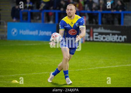 Warrington, Royaume-Uni. 31 août 2023. Matt Dufty de Warrington Wolves se réchauffe avant le match de la Betfred Super League Round 10 Warrington Wolves vs Hull FC au Halliwell Jones Stadium, Warrington, Royaume-Uni, le 3 mai 2024 (photo par Steve Flynn/News images) à Warrington, Royaume-Uni le 31/08/2023. (Photo par Steve Flynn/News images/SIPA USA) crédit : SIPA USA/Alamy Live News Banque D'Images