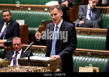 Jeremy Hunt, chancelier de l'Échiquier britannique, tient une déclaration ministérielle à la Chambre des communes à Londres, en Grande-Bretagne, le 26 juin 2023. Banque D'Images