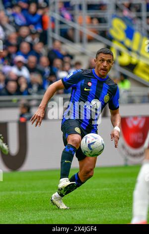 Milan, Italie. 28 avril 2024. Alexis Sanchez de l'Inter vu en action lors du match de Serie A 2023/2024, entre l'Inter et Turin au stade Giuseppe Meazza. Note finale : Inter 2:0 Torino crédit : SOPA images Limited/Alamy Live News Banque D'Images