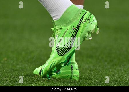 DORTMUND - Nike Superfly 9 Elite Mercurial Dream Speed chaussures de football Kylian Mbappe de Paris Saint Germain lors de la demi-finale de l'UEFA Champions League match entre Borussia Dortmund et Paris Saint Germain au signal Iduna Park le 1er mai 2024 à Dortmund, Allemagne. ANP | Hollandse Hoogte | GERRIT VAN COLOGNE Banque D'Images