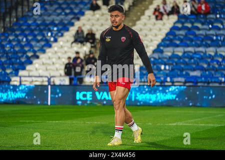 Huddersfield, Yorkshire, Royaume-Uni. 3 mai 2024. Super League Rugby : Huddersfield Giants vs Salford Red Devils au stade John Smith. Échauffement avant match TIM LAFAI. Crédit James Giblin/Alamy Live News. Banque D'Images