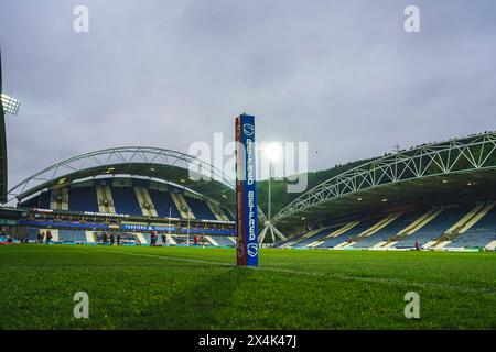 Huddersfield, Yorkshire, Royaume-Uni. 3 mai 2024. Super League Rugby : Huddersfield Giants vs Salford Red Devils au stade John Smith. Tir général de l'avant-match du stade. Crédit James Giblin/Alamy Live News. Banque D'Images