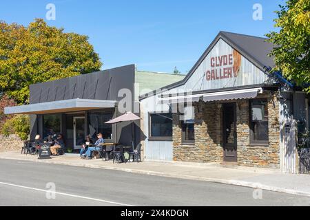 Clyde Gallery and recharge Coffee Bar, Sunderland Street, Clyde, Central Otago, Otago, île du Sud, Nouvelle-Zélande Banque D'Images