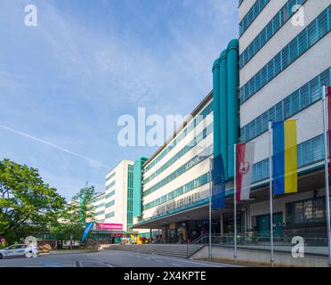 Linz : ancienne Tabakfabrik, aujourd'hui centre des industries créatives et de la numérisation à Donau, Oberösterreich, haute-Autriche, Autriche Banque D'Images