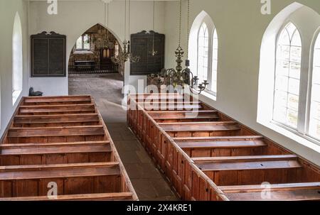 Intérieur restauré de l'église St Helen d'Eston au Beamish Museum, comté de Durham, Angleterre Banque D'Images