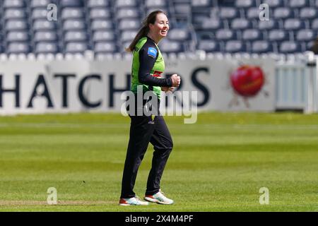 Bristol, Royaume-Uni, 4 mai 2024. Amanda-Jade Wellington de Western Storm célèbre avoir pris le guichet de Maia Bouchier des Southern Vipers lors du match Rachael Heyhoe-Flint Trophy entre Western Storm et Southern Vipers. Crédit : Robbie Stephenson/Gloucestershire Cricket/Alamy Live News Banque D'Images