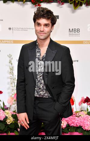 Maximilian Befort BEI der 74. Verleihung des Deutschen Filmpreises 2024 im Theater am Potsdamer Platz. Berlin, 03.05.2024 *** Maximilian Befort à la 74e cérémonie des German film Awards 2024 au Theater am Potsdamer Platz Berlin, 03 05 2024 Foto:Xn.xKubelkax/xFuturexImagex filmpreis2024 4339 Banque D'Images