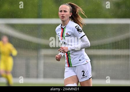 Oud Heverlee, Belgique. 04 mai 2024. Sari Kees (2) de l'OHL photographiée lors d'un match de soccer féminin entre Oud Heverlee Leuven et RSC Anderlecht le 7e jour des play offs de la saison 2023 - 2024 de la Super League belge des femmes du Lotto, le samedi 4 mai 2024 à Oud Heverlee, Belgique . Crédit : Sportpix/Alamy Live News Banque D'Images