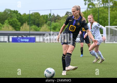 Oud Heverlee, Belgique. 04 mai 2024. Juliette Vidal (56 ans) d'Anderlecht photographiée lors d'un match de football féminin entre Oud Heverlee Leuven et RSC Anderlecht le 7ème jour des play offs de la saison 2023 - 2024 de la Super League belge des femmes Lotto, le samedi 4 mai 2024 à Oud Heverlee, Belgique . Crédit : Sportpix/Alamy Live News Banque D'Images