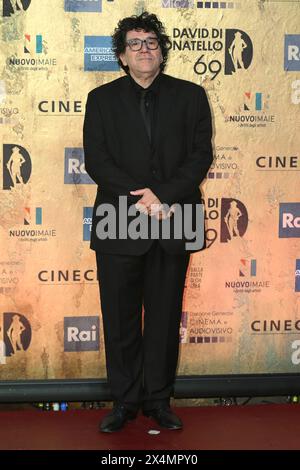 Daniele Cipri assiste à la photocall des 69èmes prix du film italien 'David di Donatello' aux studios Cinecitta à Rome (Italie), le 3 mai 2024. Banque D'Images