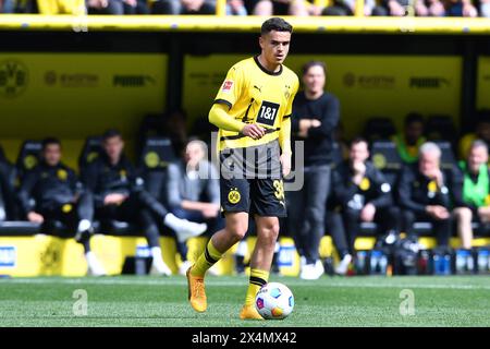 Dortmund, Allemagne. 04 mai 2024. Fussball 1. Bundesliga 32. Spieltag Borussia Dortmund - FC Augsburg AM 04.05.2024 im signal Iduna Park in Dortmund Kjell-Arik Waetjen ( Dortmund ) les règlements du LDF interdisent toute utilisation de photographies comme séquences d'images et/ou quasi-vidéo. Foto : Revierfoto crédit : ddp Media GmbH/Alamy Live News Banque D'Images