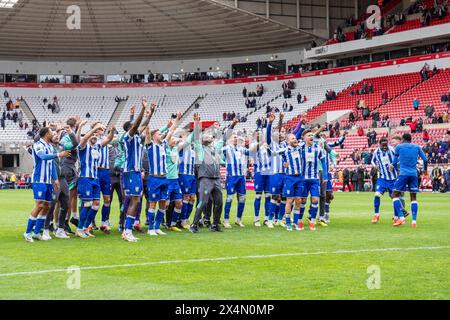 Sunderland, Royaume-Uni. 04 mai 2024. Sheffield Wednesday les joueurs célèbrent le match du Sunderland AFC v Sheffield Wednesday FC Sky Bet EFL Championship au Stadium of Light, Sunderland, Angleterre, Royaume-Uni le 4 mai 2024 Credit : Every second Media/Alamy Live News Banque D'Images