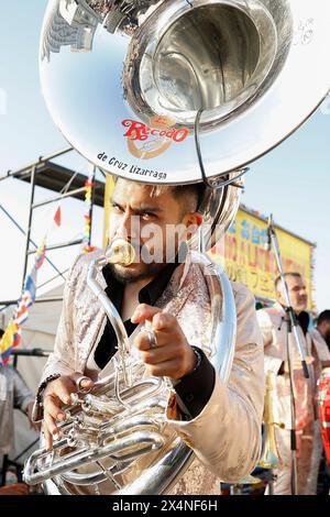 4 mai 2024, Tokyo, Japon : un membre de Banda Sinaloense El Recodo de Cruz Lizarraga se produit au Festival Camino A Latinoamerica à Odaiba. Des centaines de personnes se sont rassemblées pour voir l'un des groupes de musique de banda les plus réussis du Mexique. Ils sont venus au Japon pour la deuxième fois. (Crédit image : © Rodrigo Reyes Marin/ZUMA Press Wire) USAGE ÉDITORIAL SEULEMENT! Non destiné à UN USAGE commercial ! Banque D'Images