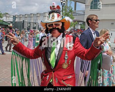 Louisville, États-Unis. 04 mai 2024. 'The Mexican Elvis' assiste à la 150e course du Kentucky Derby à Churchill Downs le samedi 4 mai 2024 à Louisville, Kentucky. Photo de Mark Abraham/UPI crédit : UPI/Alamy Live News Banque D'Images