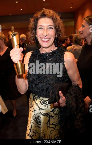 Adele Neuhauser BEI der 74. Verleihung des Deutschen Filmpreises 2024 im Theater am Potsdamer Platz. Berlin, 03.05.2024 *** Adele Neuhauser à la 74e cérémonie des German film Awards 2024 au Theater am Potsdamer Platz Berlin, 03 05 2024 Foto:XF.xKernx/xFuturexImagex filmpreis2024 4999 Banque D'Images