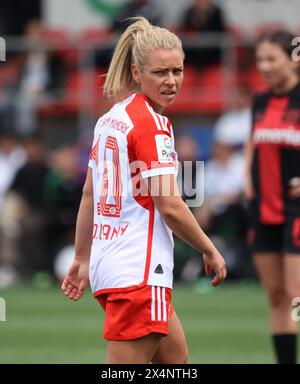 Linda Dallmann (Munich), Leverkusen, Allemagne. 04 mai 2024. Bundesliga féminine, Journée 18, Bayer 04 Leverkusen - FC Bayern Munich. Crédit : Juergen Schwarz/Alamy Live News Banque D'Images