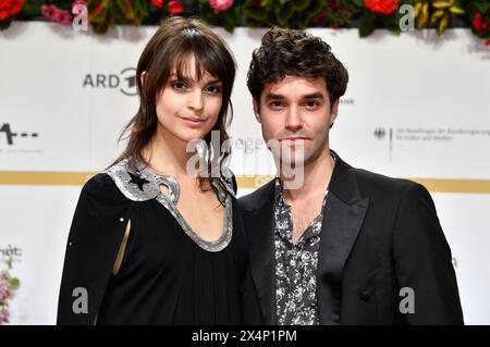 Luise Befort und Maximilian Befort BEI der 74. Verleihung des Deutschen Filmpreises 2024 im Theater am Potsdamer Platz. Berlin, 03.05.2024 Banque D'Images