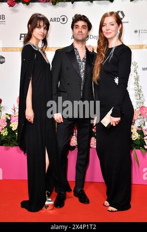 Luise Befort, Maximilian Befort und Pheline Roggan BEI der 74. Verleihung des Deutschen Filmpreises 2024 im Theater am Potsdamer Platz. Berlin, 03.05.2024 Banque D'Images