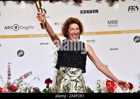 Adele Neuhauser BEI der 74. Verleihung des Deutschen Filmpreises 2024 im Theater am Potsdamer Platz. Berlin, 03.05.2024 Banque D'Images