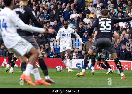 Glen Kamara (Leeds United) lors du Sky Bet Championship match entre Leeds United et Southampton à Elland Road, Leeds le samedi 4 mai 2024. (Photo : Pat Scaasi | mi News) crédit : MI News & Sport /Alamy Live News Banque D'Images