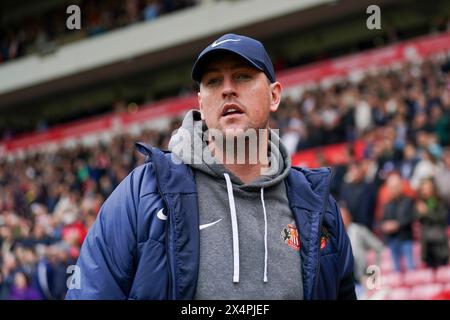 Sunderland, Royaume-Uni. 04 mai 2024. Mike Doyle, manager de Sunderland, lors du match de Sunderland AFC v Sheffield mercredi FC SKY Bet EFL Championship au Stadium of Light, Sunderland, Angleterre, Royaume-Uni le 4 mai 2024 Credit : Every second Media/Alamy Live News Banque D'Images