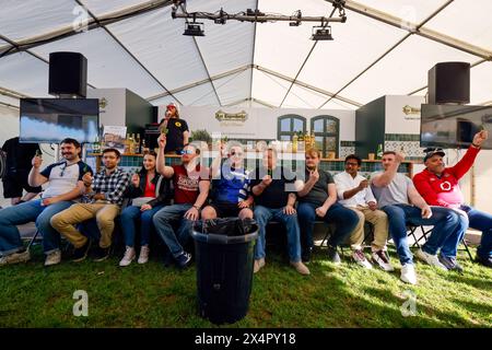 Preston Park, Brighton, ville de Brighton et Hove, East Sussex, Royaume-Uni. Concours Chillie Eating au Brighton Foodies Festival 2024, Preston Park, Brighton. 4 mai 2024. David Smith Alamy Banque D'Images