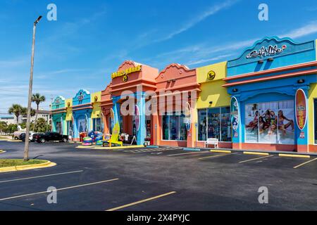 Entrée extérieure avant d'Alvin's Island, une boutique de vêtements de T-shirt et de souvenirs de plage ou magasin ou entreprise à destin, Miramar Beach, Floride. Banque D'Images