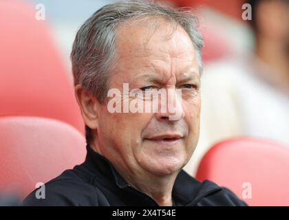 Londres, Royaume-Uni. 4 mai 2024. Stuart Gray, entraîneur adjoint de Fulham, lors du match de premier League au Gtech Community Stadium de Londres. Le crédit photo devrait se lire : Paul Terry/Sportimage crédit : Sportimage Ltd/Alamy Live News Banque D'Images