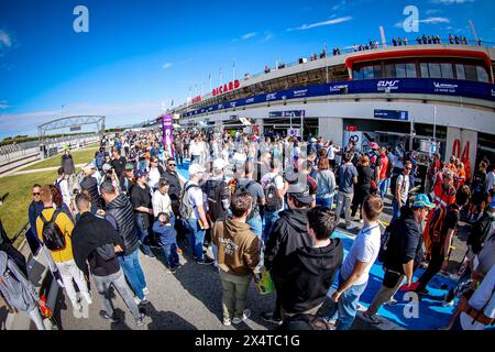 Le Castellet, France. 05 mai 2024. Ambiance pitlane, pit walk lors de la 2ème manche des European le Mans Series 2024 sur le circuit Paul Ricard du 3 au 5 mai 2024 au Castellet, France - photo Paulo Maria/DPPI crédit : DPPI Media/Alamy Live News Banque D'Images