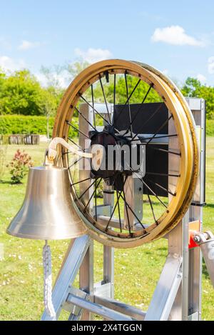 Échelle de l'Ascension, en hommage aux pompiers tombés au combat, lors du dévoilement et de l'ouverture du Mémorial national des pompiers de la plaque rouge à Rettendon, Essex, Royaume-Uni Banque D'Images